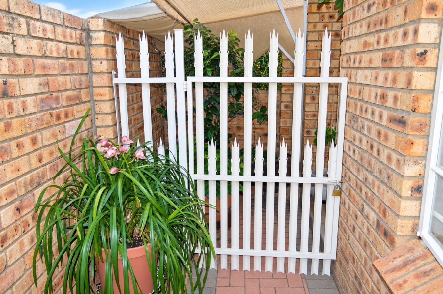 3 Bedroom Property for Sale in Flimieda North West